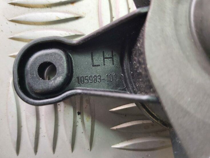 Stikla pacelšanas mehānisms aizmugurējais kreisais priekš AUDI A4 2003