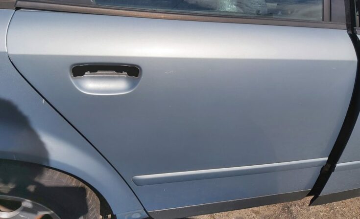 Aizmugurējās labās durvis priekš AUDI A4 2003