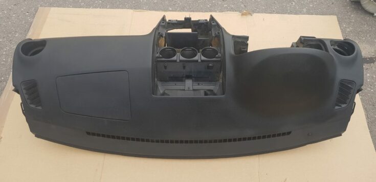 Mērinstrumentu panelis priekš MAZDA 6 2006