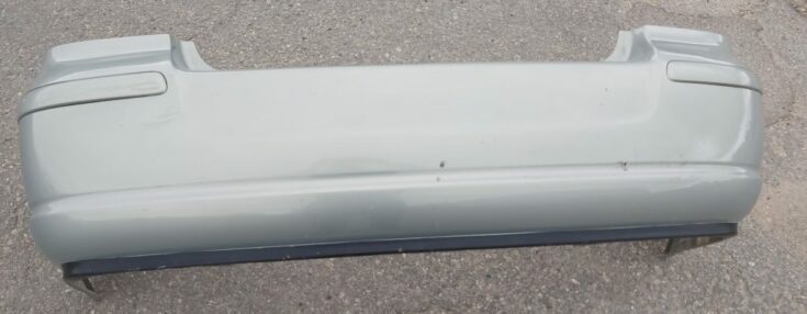 Auto detaļa priekš TOYOTA AVENSIS 2004