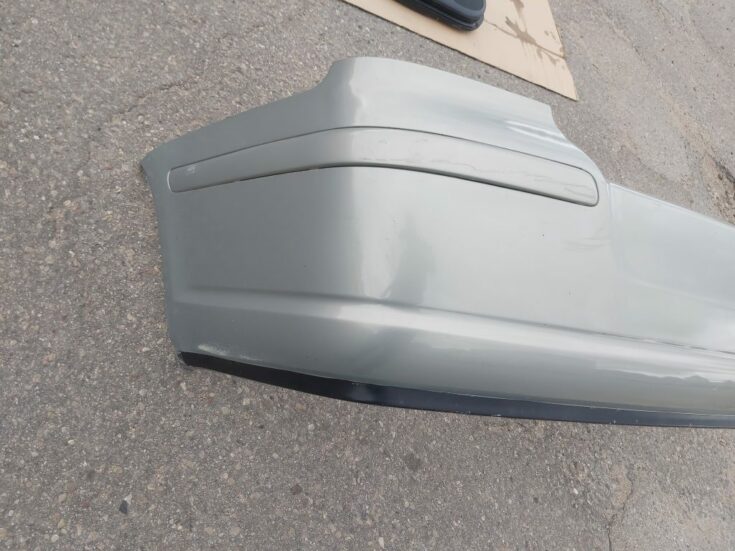 Auto detaļa priekš TOYOTA AVENSIS 2004