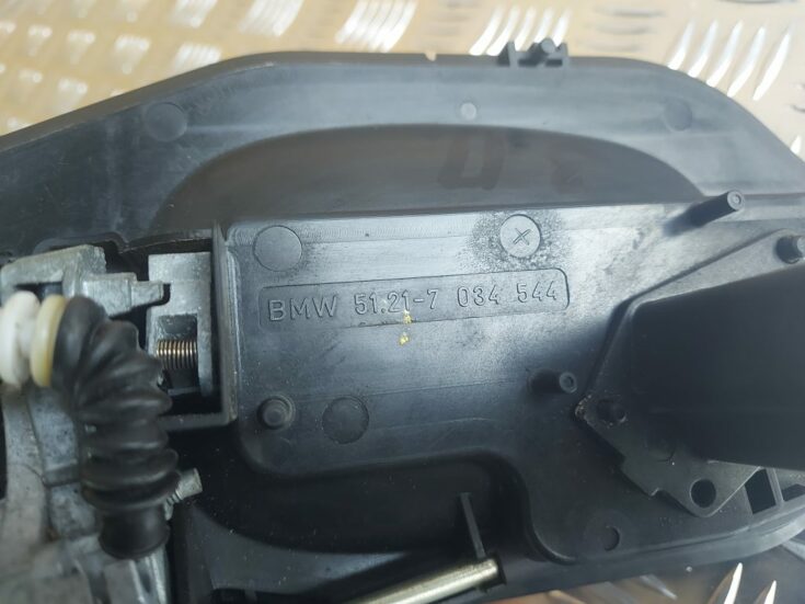 Aizmugurējāis labais durvju rokturis priekš BMW 525 E60 2006 OLIVE