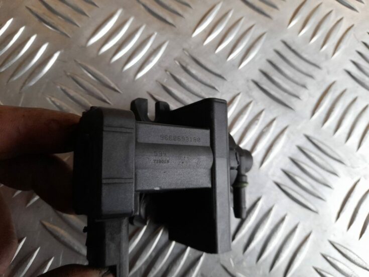 Solenoīda vakuuma vārsts priekš CITROEN PICASSO 2007