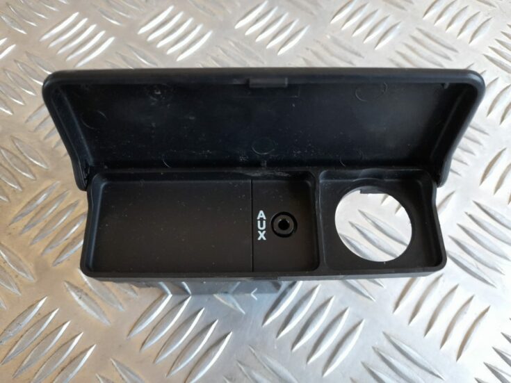 Audio/video AUX adapteris priekš RANGE ROVER SPORT 2007