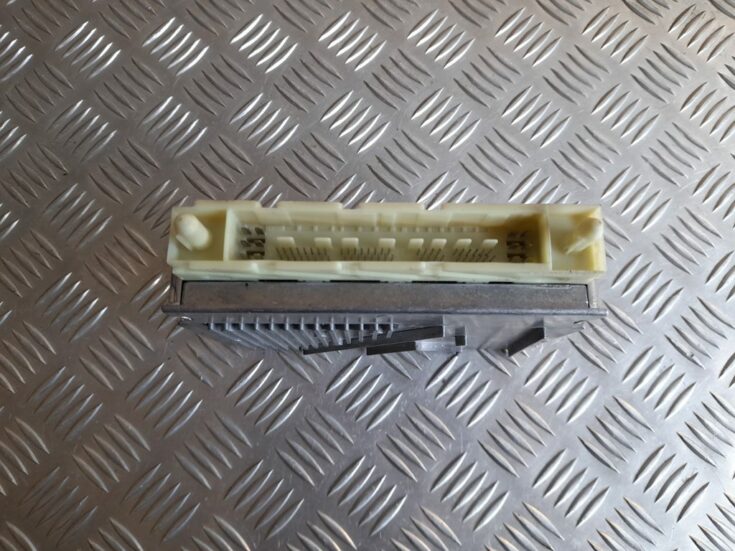 Ātrumkārbas vadības bloks priekš VOLVO V70 2003 SILVER