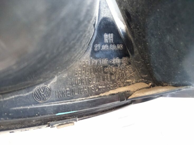 Aizmugurējais labais lukturis priekš VW PASSAT CC 2009