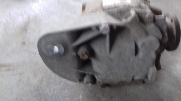 Aizmugurējais reduktors priekš BMW 525 E60 2006 OLIVE