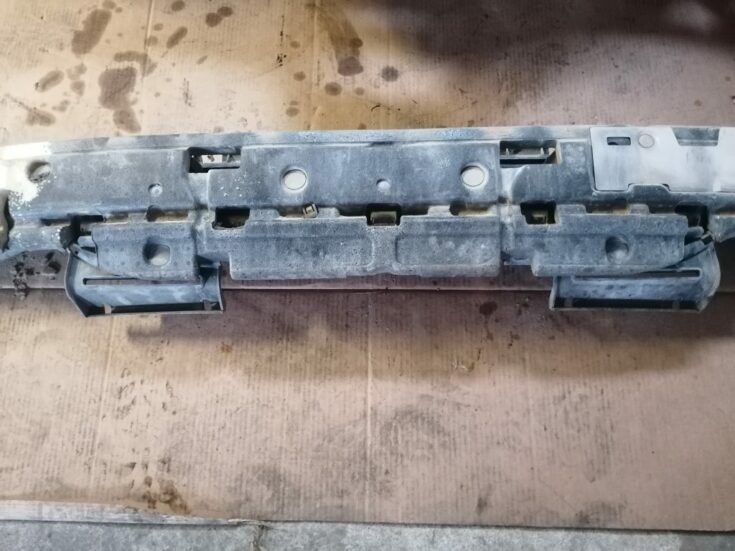 Aizmugurēja bufera putuplasts priekš VOLVO V70 2007