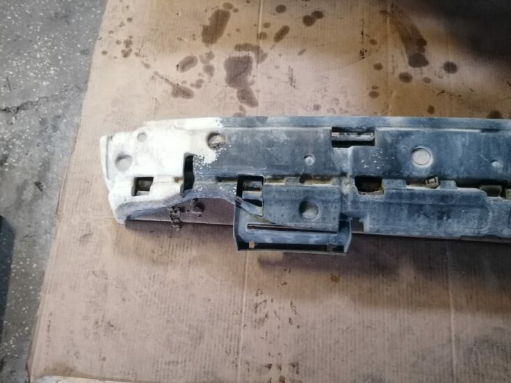 Aizmugurēja bufera putuplasts priekš VOLVO V70 2007