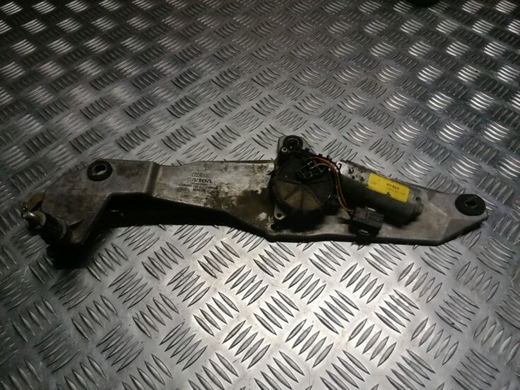 Aizmugurējā stikla tīrītāja motors priekš VOLVO 850 1995