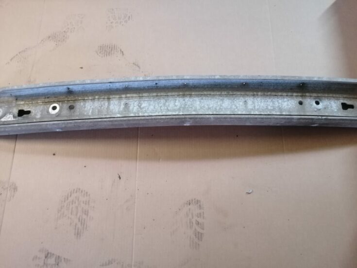 Priekšējā bufera pastiprinātājs priekš VOLVO 850 1995