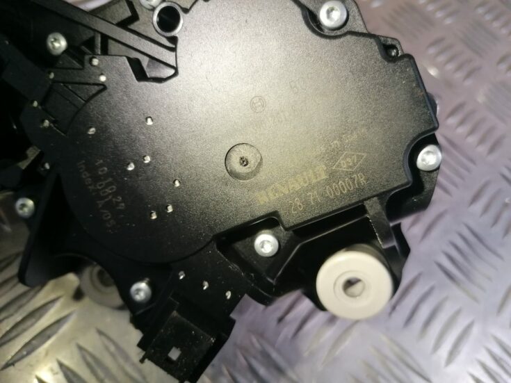 Aizmugurējā stikla tīrītāja motors priekš RENAULT MEGANE 2011