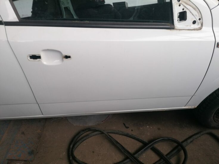 Priekšējās labās durvis priekš OPEL ASTRA H 2006