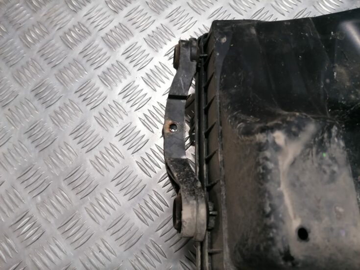Gaisa filtra korpuss priekš OPEL ASTRA H 2006