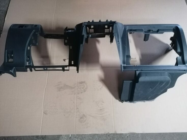 Mērinstrumentu panelis priekš TOYOTA COROLLA VERSO 2005