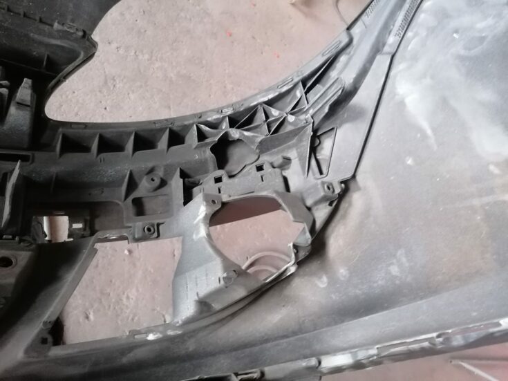 Priekšējais buferis priekš Seat Altea 2004-2015 5P0807231