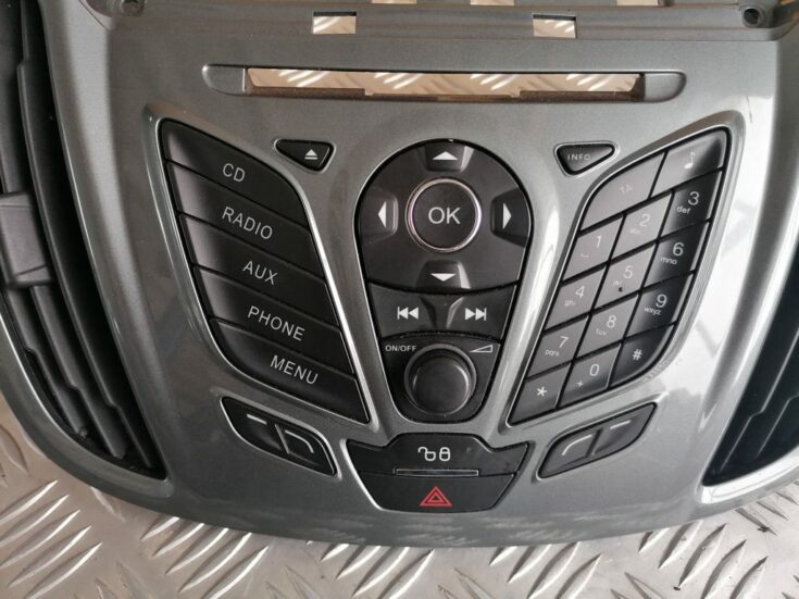 Automašīnas radio priekš FORD C-MAX 2011