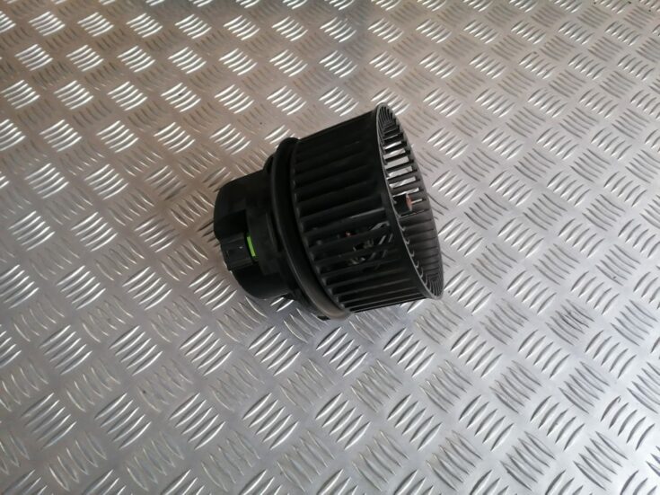 Salona ventilators priekš FORD C-MAX 2011