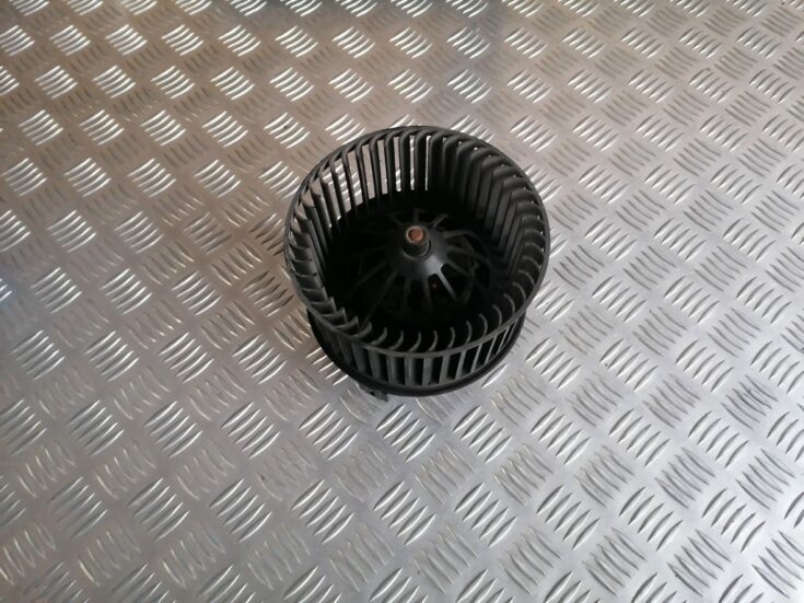 Salona ventilators priekš FORD C-MAX 2011