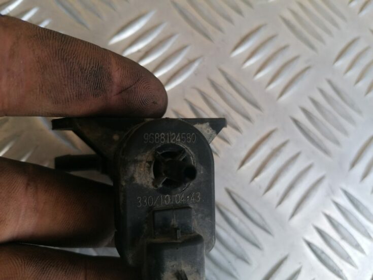Izplūdes solenoīda vārsts priekš FORD C-MAX 2011