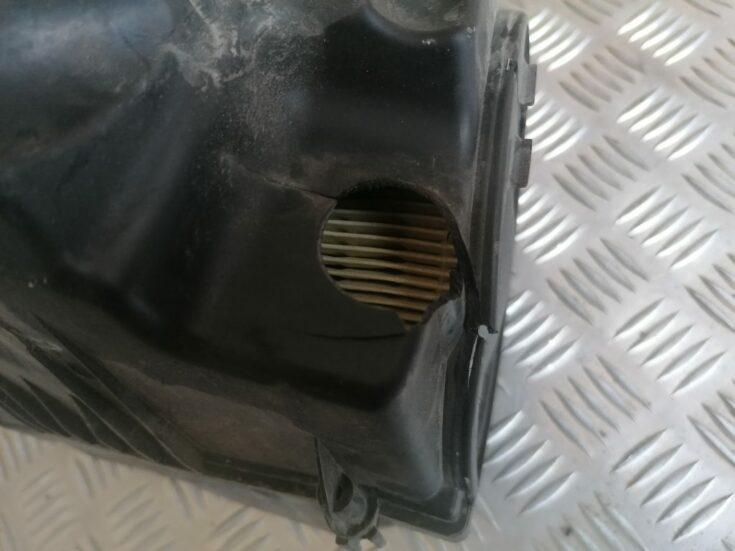 Gaisa filtra korpuss priekš FORD C-MAX 2011