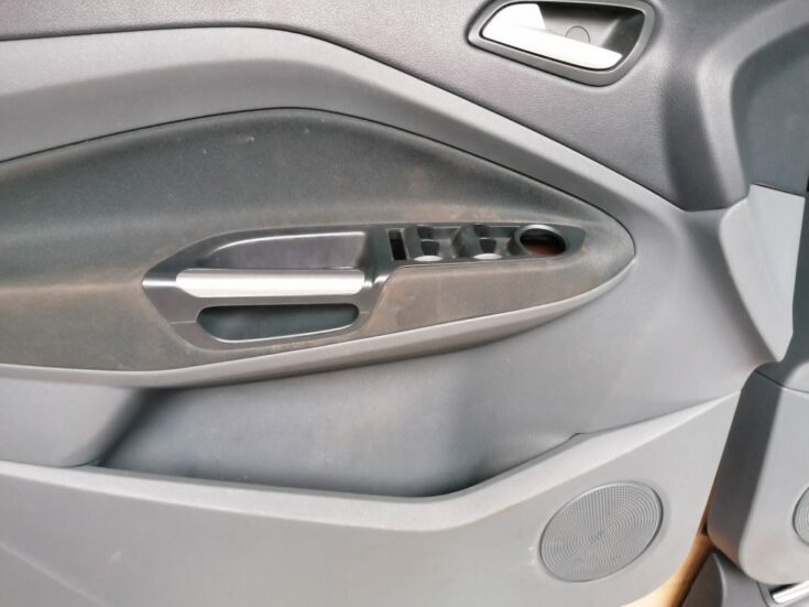 Durvju apdares komplekts priekš FORD C-MAX 2011