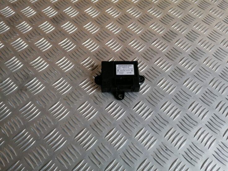 Aizmugurējo kreiso durvju vadības bloks priekš VOLVO S80 2007