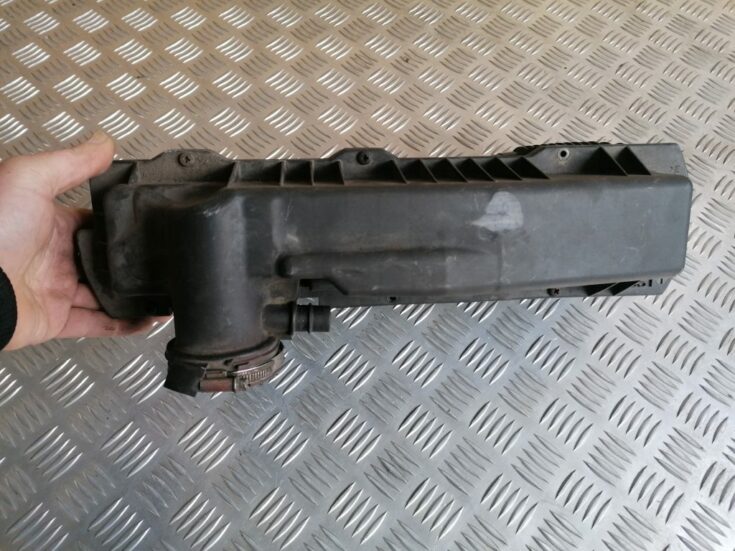 Gaisa filtra korpuss priekš CITROEN C4 2006