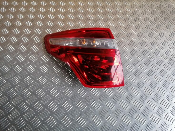 Aizmugurējais kreisais lukturis priekš CITROEN PICASSO 2007