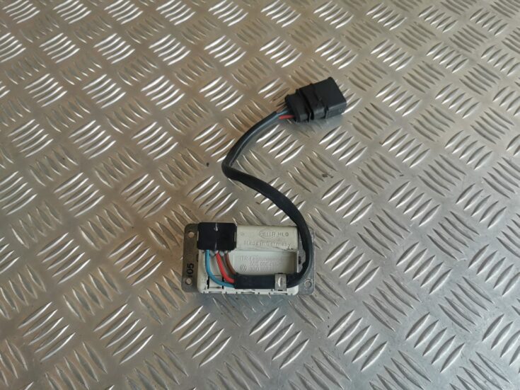 Salona ventilatora rezistors priekš VW PHAETON 2005
