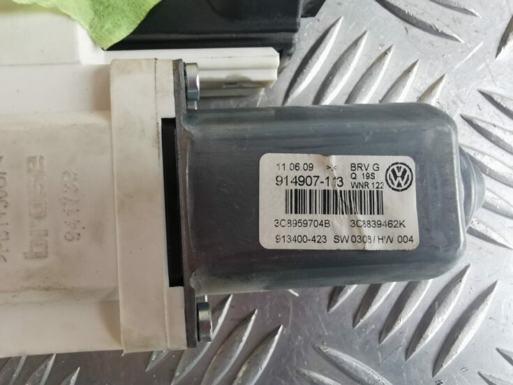 Elektrisko stiklu motors priekš VW PASSAT CC 2009