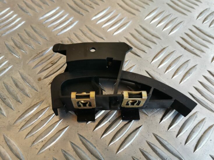 Mērinstrumentu paneļa iekšējā plastmasa priekš AUDI A6 1998