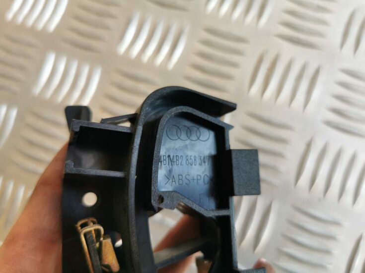 Mērinstrumentu paneļa iekšējā plastmasa priekš AUDI A6 1998