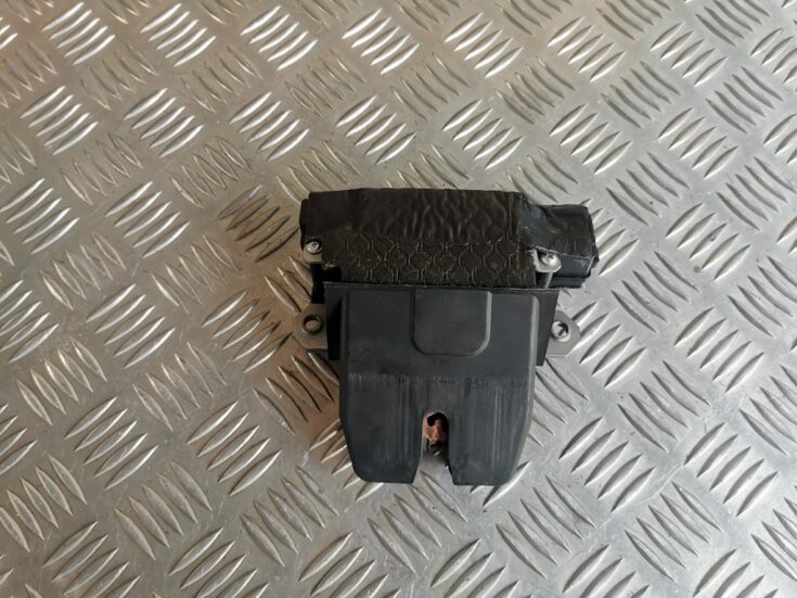 Bagāžnieka vāka slēdzene priekš LAND ROVER FREELANDER 2007