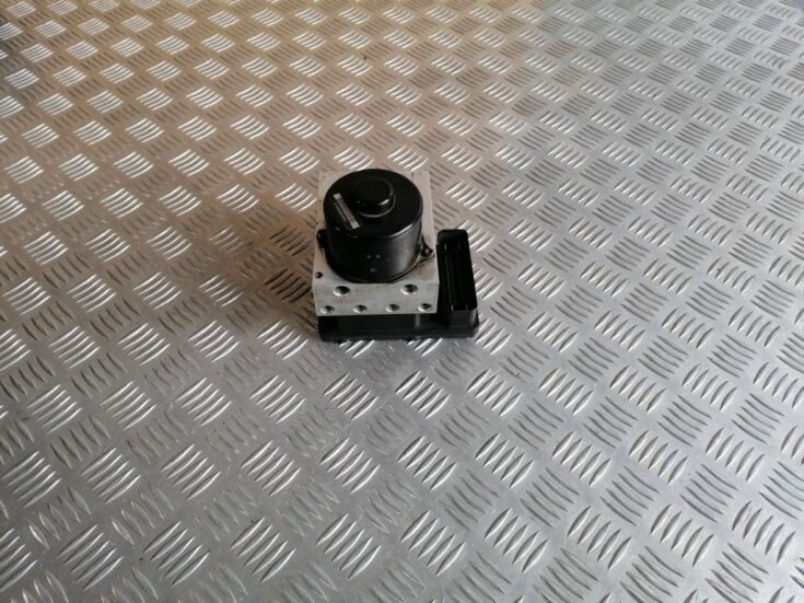 ABS bloks priekš MERCEDES BENZ ML320 2005 BLACK