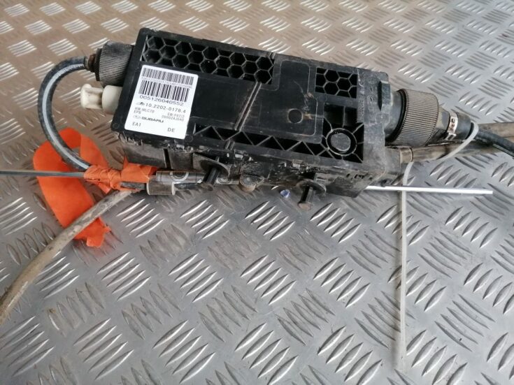 Stāvbremzes vadības bloks priekš SUBARU LEGACY 2011