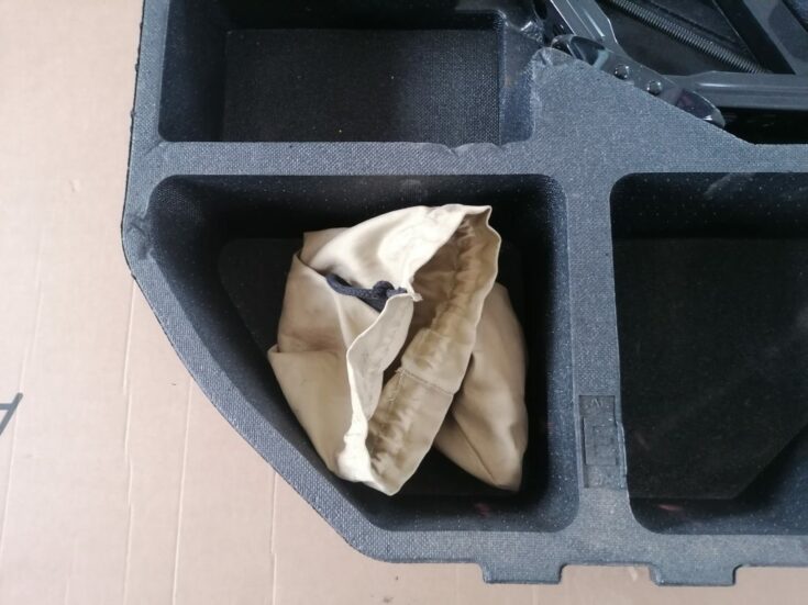 Instrumentu kaste priekš SUBARU LEGACY 2011