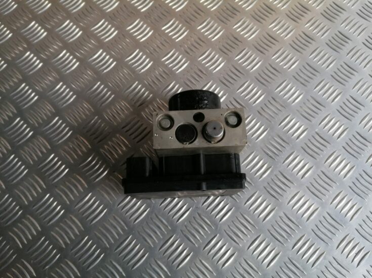 ABS bloks priekš NISSAN PATHFINDER 2006
