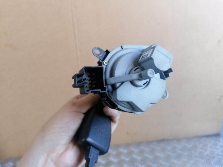 Aizdedzes slēdzene priekš VOLVO C30 2008 SILVER