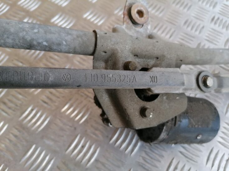 Vējstikla tīrīšanas mehānisms priekš VW GOLF IV 1999