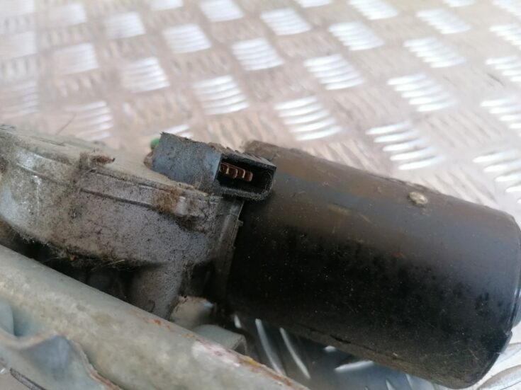 Vējstikla tīrīšanas mehānisms priekš VW GOLF IV 1999