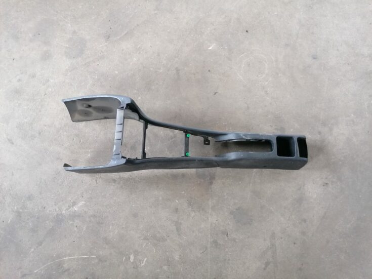 Centrālās konsoles apdares lielākā daļa priekš OPEL ASTRA 2002
