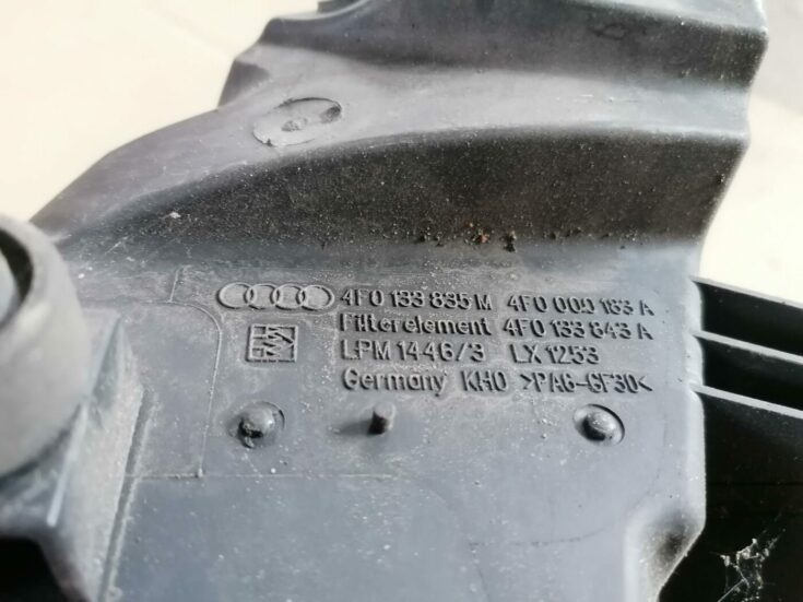 Gaisa filtra korpuss priekš AUDI A6 2008