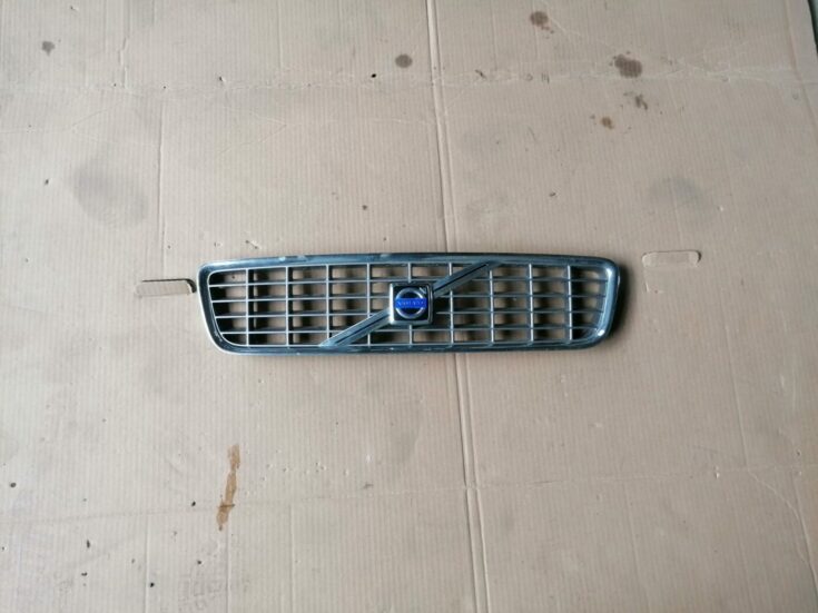 Bufera reste priekš VOLVO S80 2004