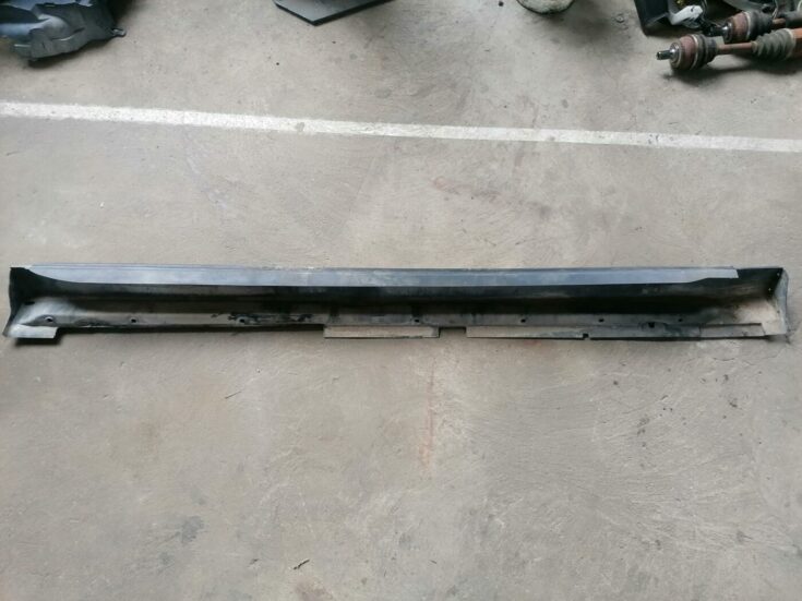 Ārēja sliekšņa kreisa uzlika priekš VOLVO S80 2004
