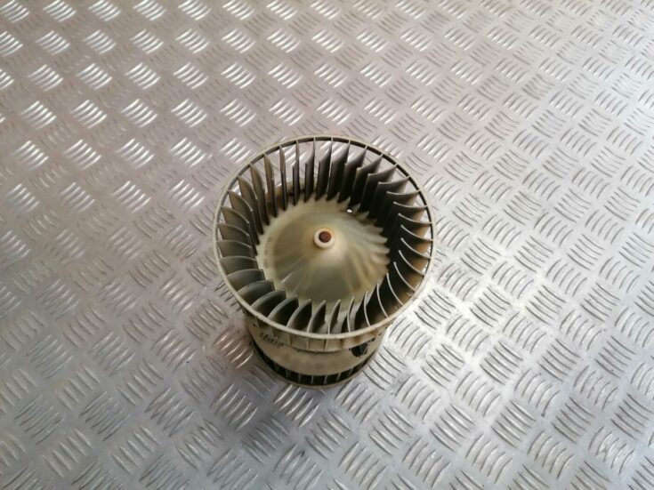 Salona ventilators priekš BMW 530D E39 2001 TOURING