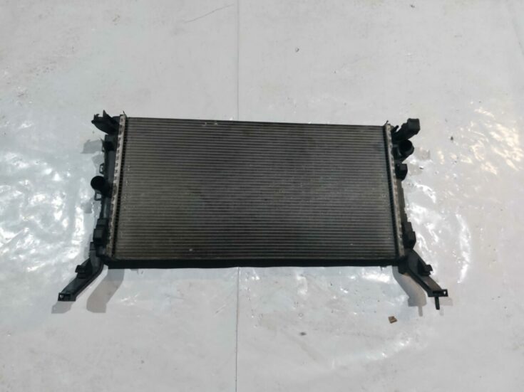 Dzesēšanas radiators priekš RENAULT LAGUNA 2011