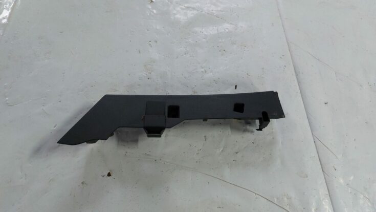 Aizmugurējas salona statnes apdare priekš VOLVO S40 2004 Black