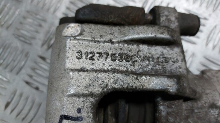 Aizmugurējais labais suports priekš VOLVO S40 2004 Black