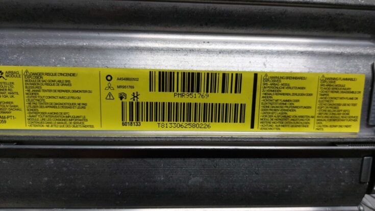 Mērinstrumentu paneļa drošības spilvens priekš MITSUBISHI COLT 2007